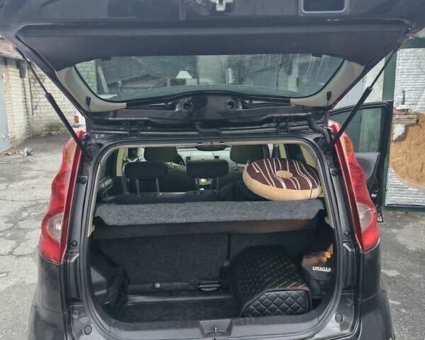 Ніссан Ноут 2006 у Києві на Automoto.ua Чорний Ніссан Ноут, об'ємом двигуна 1.6 л та пробігом 226 тис. км за 6000 $, фото 20 на Automoto.ua