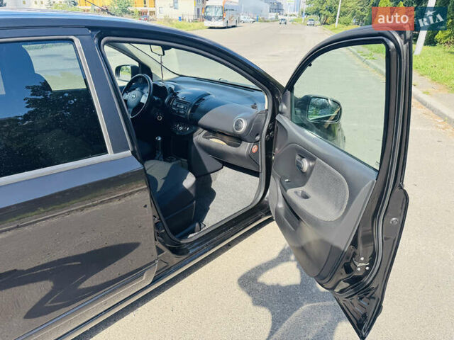 Черный Ниссан Ноут, объемом двигателя 1.6 л и пробегом 223 тыс. км за 5600 $, фото 17 на Automoto.ua