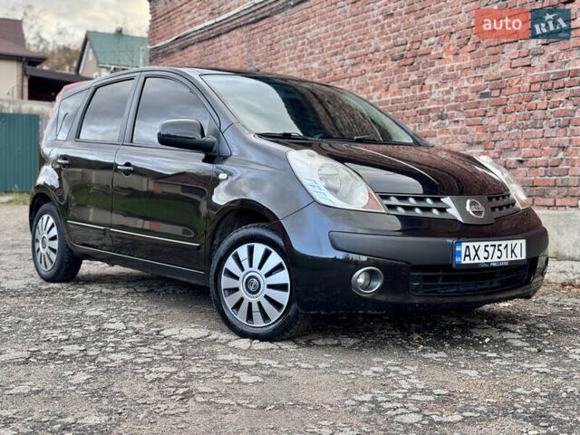 Черный Ниссан Ноут, объемом двигателя 1.39 л и пробегом 172 тыс. км за 4500 $, фото 2 на Automoto.ua