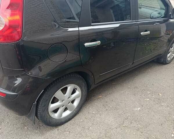Черный Ниссан Ноут, объемом двигателя 1.46 л и пробегом 270 тыс. км за 4900 $, фото 7 на Automoto.ua