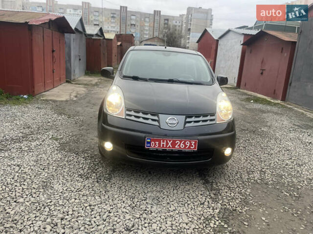 Черный Ниссан Ноут, объемом двигателя 1.4 л и пробегом 235 тыс. км за 4900 $, фото 1 на Automoto.ua