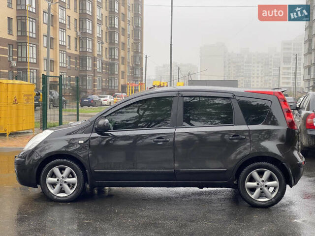 Чорний Ніссан Ноут, об'ємом двигуна 1.6 л та пробігом 227 тис. км за 6600 $, фото 7 на Automoto.ua