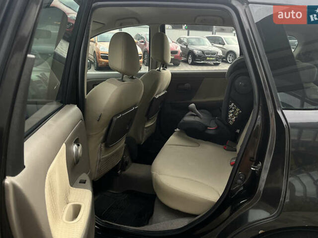 Черный Ниссан Ноут, объемом двигателя 1.6 л и пробегом 315 тыс. км за 5500 $, фото 10 на Automoto.ua