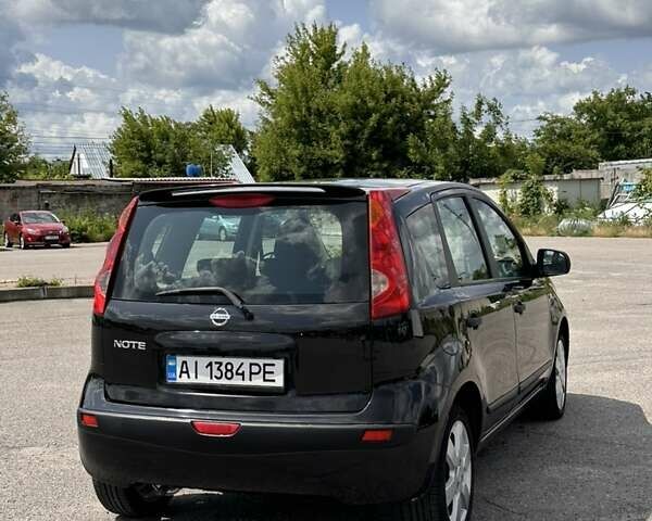 Черный Ниссан Ноут, объемом двигателя 1.4 л и пробегом 195 тыс. км за 5700 $, фото 1 на Automoto.ua
