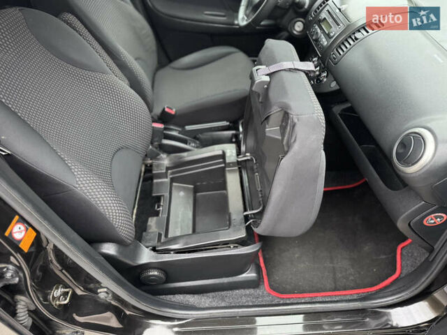 Чорний Ніссан Ноут, об'ємом двигуна 1.4 л та пробігом 217 тис. км за 5000 $, фото 22 на Automoto.ua