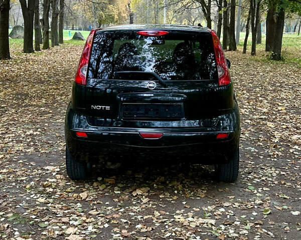 Черный Ниссан Ноут, объемом двигателя 1.6 л и пробегом 172 тыс. км за 5800 $, фото 9 на Automoto.ua