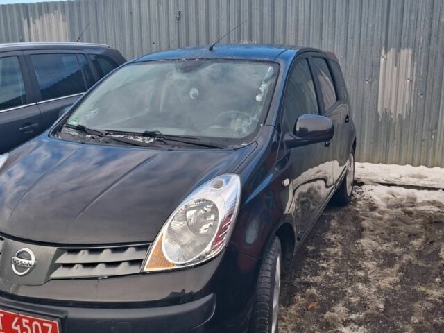 Черный Ниссан Ноут, объемом двигателя 0 л и пробегом 200 тыс. км за 4850 $, фото 2 на Automoto.ua