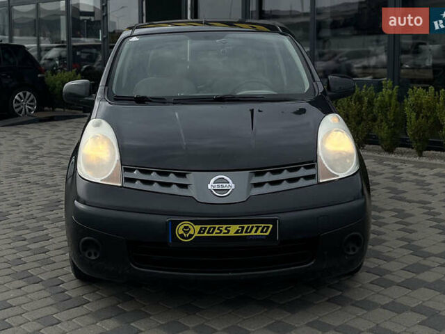 Черный Ниссан Ноут, объемом двигателя 1.6 л и пробегом 315 тыс. км за 5500 $, фото 1 на Automoto.ua