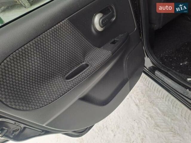 Чорний Ніссан Ноут, об'ємом двигуна 1.4 л та пробігом 200 тис. км за 5300 $, фото 41 на Automoto.ua