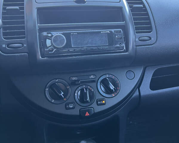 Черный Ниссан Ноут, объемом двигателя 1.6 л и пробегом 179 тыс. км за 6999 $, фото 19 на Automoto.ua