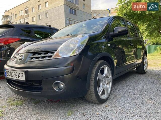 Черный Ниссан Ноут, объемом двигателя 1.6 л и пробегом 240 тыс. км за 5450 $, фото 1 на Automoto.ua