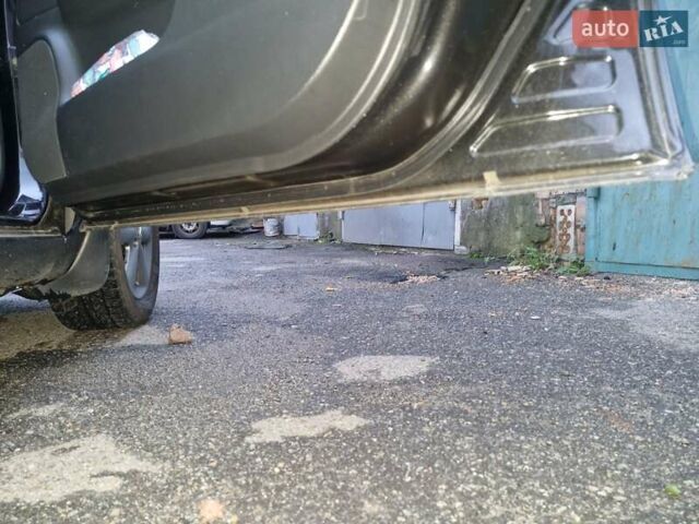 Ніссан Ноут 2006 у Києві на Automoto.ua Чорний Ніссан Ноут, об'ємом двигуна 1.6 л та пробігом 226 тис. км за 6000 $, фото 5 на Automoto.ua