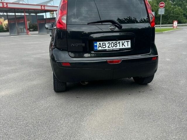 Черный Ниссан Ноут, объемом двигателя 1.6 л и пробегом 270 тыс. км за 5000 $, фото 5 на Automoto.ua