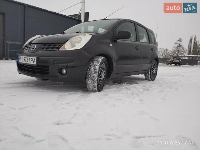 Черный Ниссан Ноут, объемом двигателя 1.4 л и пробегом 300 тыс. км за 5200 $, фото 20 на Automoto.ua