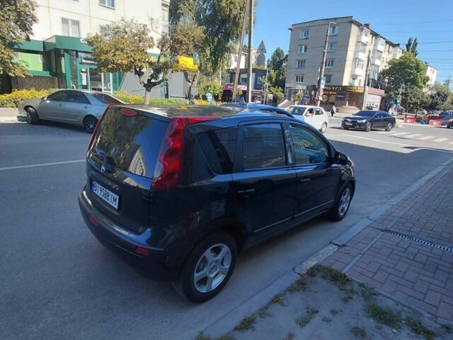 Черный Ниссан Ноут, объемом двигателя 1.6 л и пробегом 185 тыс. км за 6300 $, фото 1 на Automoto.ua