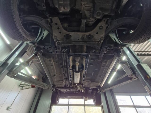 Чорний Ніссан Ноут, об'ємом двигуна 1.6 л та пробігом 226 тис. км за 6000 $, фото 20 на Automoto.ua