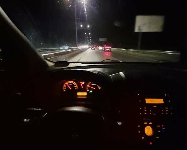 Ніссан Ноут 2006 у Києві на Automoto.ua Чорний Ніссан Ноут, об'ємом двигуна 1.6 л та пробігом 226 тис. км за 6000 $, фото 18 на Automoto.ua