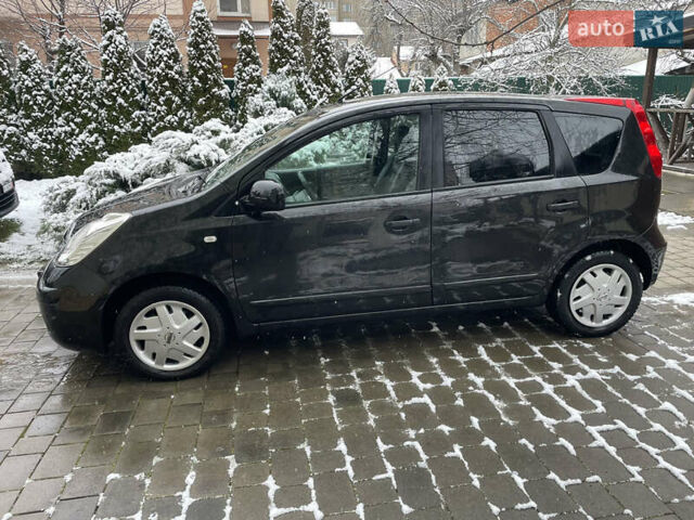 Черный Ниссан Ноут, объемом двигателя 1.6 л и пробегом 148 тыс. км за 5800 $, фото 2 на Automoto.ua