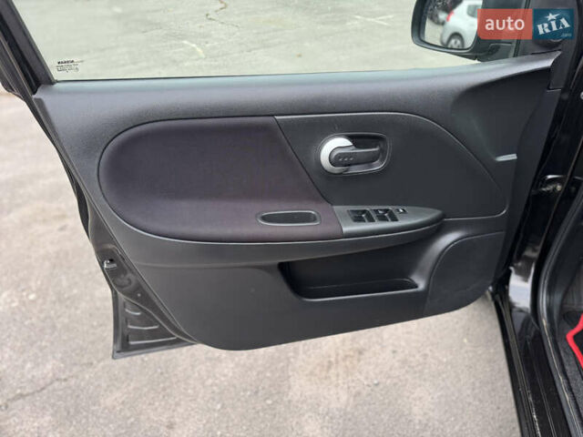 Чорний Ніссан Ноут, об'ємом двигуна 1.4 л та пробігом 217 тис. км за 5000 $, фото 21 на Automoto.ua