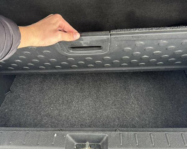 Черный Ниссан Ноут, объемом двигателя 1.6 л и пробегом 268 тыс. км за 5300 $, фото 14 на Automoto.ua