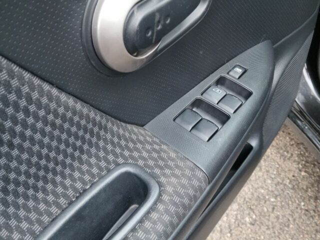 Чорний Ніссан Ноут, об'ємом двигуна 1.5 л та пробігом 288 тис. км за 5200 $, фото 11 на Automoto.ua