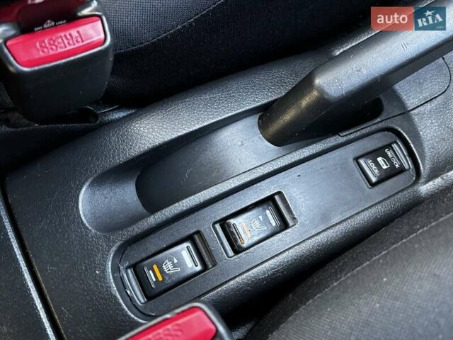 Черный Ниссан Ноут, объемом двигателя 1.6 л и пробегом 200 тыс. км за 6150 $, фото 88 на Automoto.ua