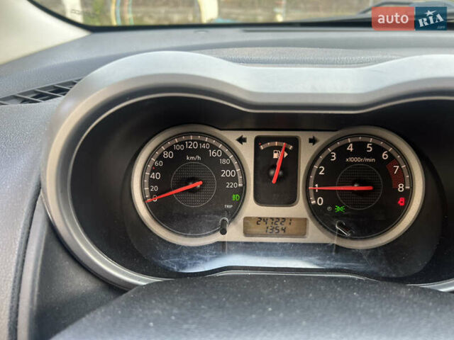 Чорний Ніссан Ноут, об'ємом двигуна 1.39 л та пробігом 247 тис. км за 4150 $, фото 11 на Automoto.ua