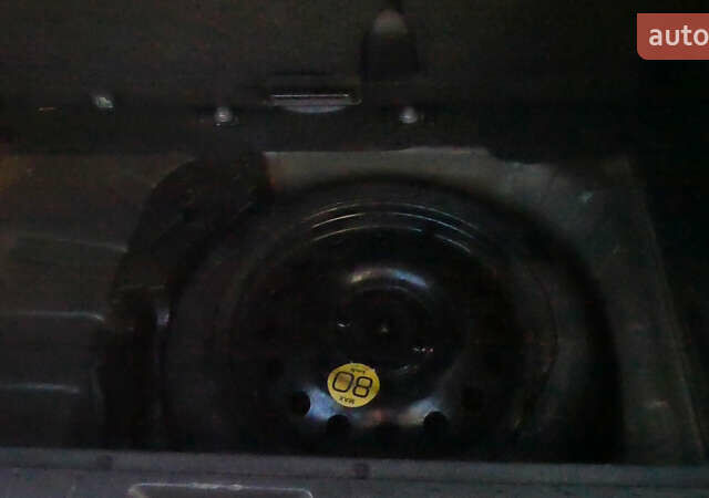 Черный Ниссан Ноут, объемом двигателя 1.6 л и пробегом 212 тыс. км за 6000 $, фото 11 на Automoto.ua