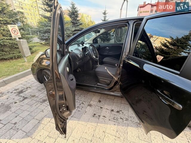 Черный Ниссан Ноут, объемом двигателя 1.6 л и пробегом 141 тыс. км за 7200 $, фото 7 на Automoto.ua