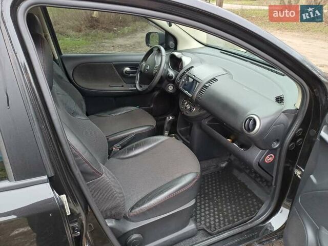 Черный Ниссан Ноут, объемом двигателя 1.6 л и пробегом 221 тыс. км за 5400 $, фото 5 на Automoto.ua
