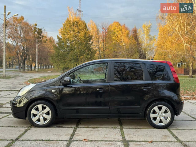 Чорний Ніссан Ноут, об'ємом двигуна 1.6 л та пробігом 157 тис. км за 6800 $, фото 3 на Automoto.ua