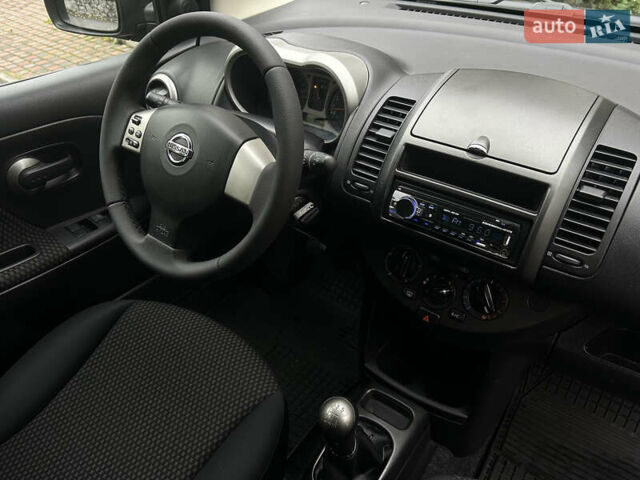 Чорний Ніссан Ноут, об'ємом двигуна 1.6 л та пробігом 192 тис. км за 5690 $, фото 53 на Automoto.ua