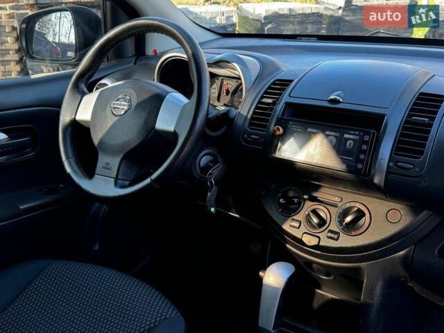 Чорний Ніссан Ноут, об'ємом двигуна 1.6 л та пробігом 200 тис. км за 5500 $, фото 59 на Automoto.ua