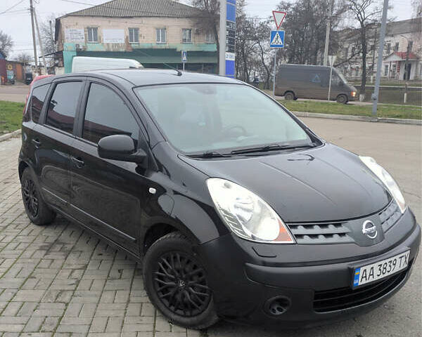 Чорний Ніссан Ноут, об'ємом двигуна 1.4 л та пробігом 263 тис. км за 4400 $, фото 2 на Automoto.ua