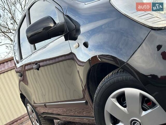 Черный Ниссан Ноут, объемом двигателя 1.6 л и пробегом 200 тыс. км за 6150 $, фото 29 на Automoto.ua