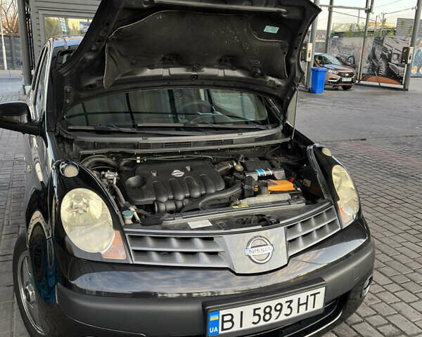 Черный Ниссан Ноут, объемом двигателя 1.6 л и пробегом 300 тыс. км за 4800 $, фото 7 на Automoto.ua