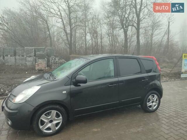 Черный Ниссан Ноут, объемом двигателя 1.39 л и пробегом 210 тыс. км за 4450 $, фото 1 на Automoto.ua