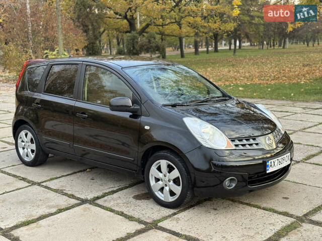 Чорний Ніссан Ноут, об'ємом двигуна 1.6 л та пробігом 157 тис. км за 6800 $, фото 11 на Automoto.ua