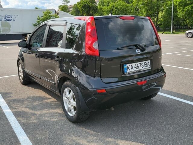 Чорний Ніссан Ноут, об'ємом двигуна 1.6 л та пробігом 178 тис. км за 6500 $, фото 1 на Automoto.ua