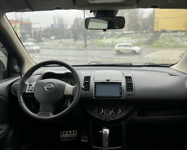 Черный Ниссан Ноут, объемом двигателя 1.6 л и пробегом 176 тыс. км за 5600 $, фото 11 на Automoto.ua