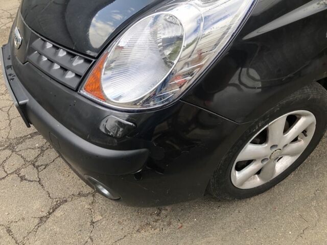 Чорний Ніссан Ноут, об'ємом двигуна 1.6 л та пробігом 370 тис. км за 5800 $, фото 2 на Automoto.ua