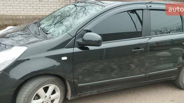 Черный Ниссан Ноут, объемом двигателя 1.39 л и пробегом 242 тыс. км за 5500 $, фото 2 на Automoto.ua