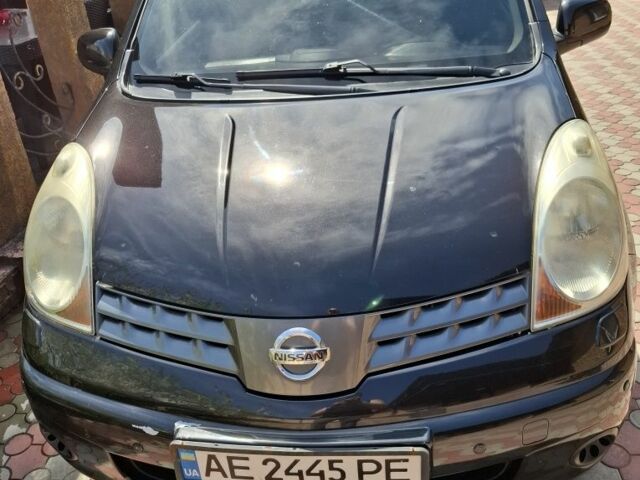 Черный Ниссан Ноут, объемом двигателя 1.4 л и пробегом 300 тыс. км за 4500 $, фото 1 на Automoto.ua