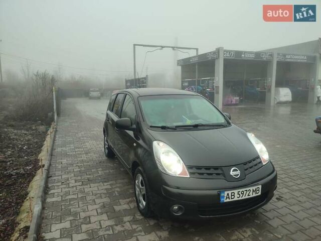 Черный Ниссан Ноут, объемом двигателя 1.39 л и пробегом 210 тыс. км за 4450 $, фото 2 на Automoto.ua