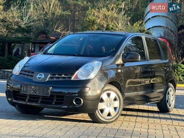 Черный Ниссан Ноут, объемом двигателя 1.6 л и пробегом 200 тыс. км за 5999 $, фото 17 на Automoto.ua