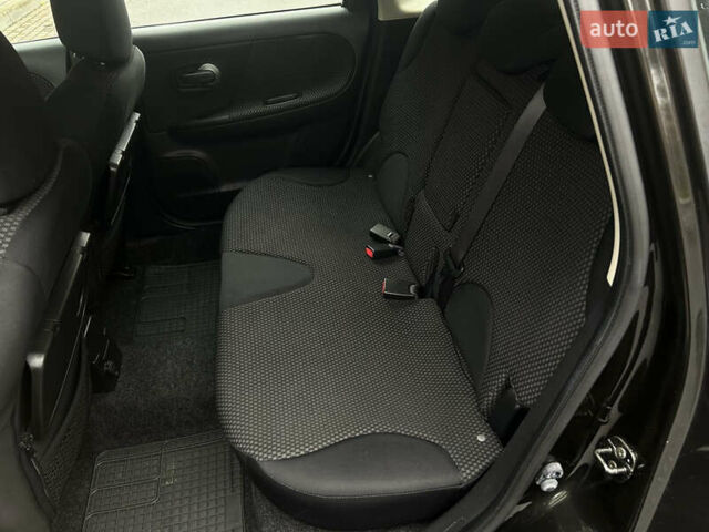 Чорний Ніссан Ноут, об'ємом двигуна 1.6 л та пробігом 192 тис. км за 5690 $, фото 74 на Automoto.ua