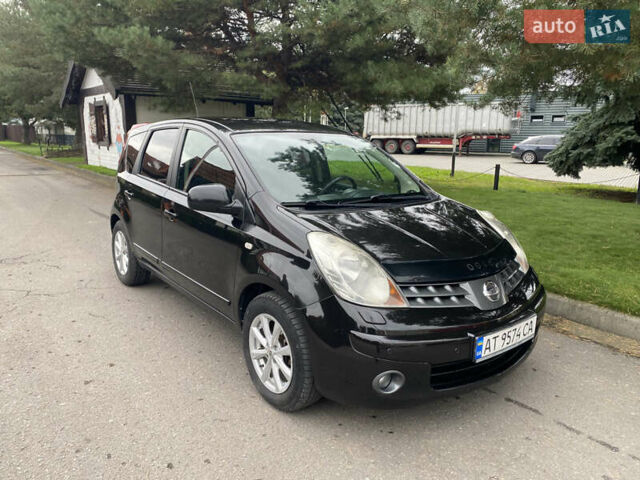 Чорний Ніссан Ноут, об'ємом двигуна 1.6 л та пробігом 138 тис. км за 6950 $, фото 1 на Automoto.ua