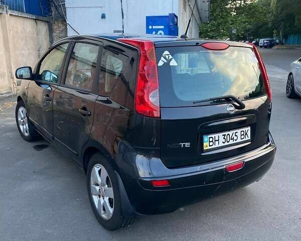 Чорний Ніссан Ноут, об'ємом двигуна 1.6 л та пробігом 100 тис. км за 6300 $, фото 12 на Automoto.ua
