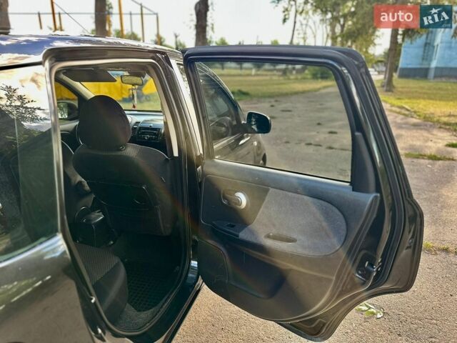 Чорний Ніссан Ноут, об'ємом двигуна 1.5 л та пробігом 211 тис. км за 3777 $, фото 48 на Automoto.ua