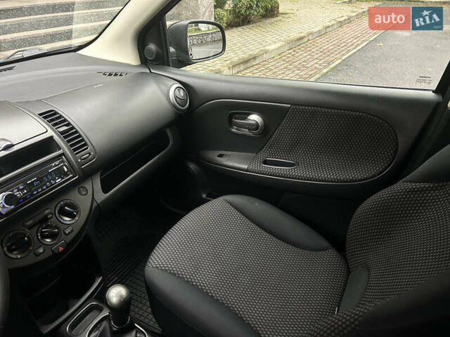 Чорний Ніссан Ноут, об'ємом двигуна 1.6 л та пробігом 192 тис. км за 5690 $, фото 43 на Automoto.ua